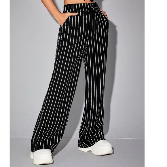 Striped Lapel Collar Crop Waistcoat & Striped Print Suit Pants - Picture 2 of 4